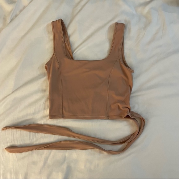 Lululemon Get Centred Crop Tank - Picture 3 of 7